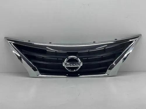 Grade Radiador Nissan Versa 2015 16 17 18 2019 Original Preto Brilhante - Imagem 2