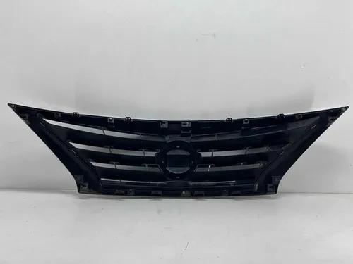 Grade Radiador Nissan Versa 2015 16 17 18 2019 Original Preto Brilhante - Imagem 3