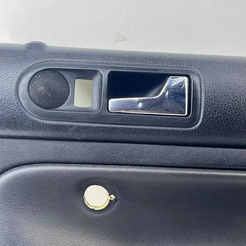 Forro De Porta Traseira Direita Vw Golf Iv 2000 - 08 - 2012 - Imagem 3