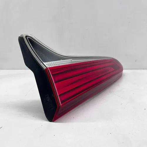 Lanterna De Mala Toyota Hilux Sw4 2016 17 18 19 2020 Direito Direito/passageiro Vermelho - Imagem 2