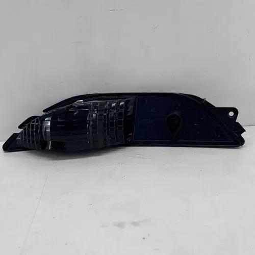 Lanterna Luz Re Fiat Toro Punto 2017 18 19 20 2021 Direito Direito/passageiro Vermelho - Imagem 2