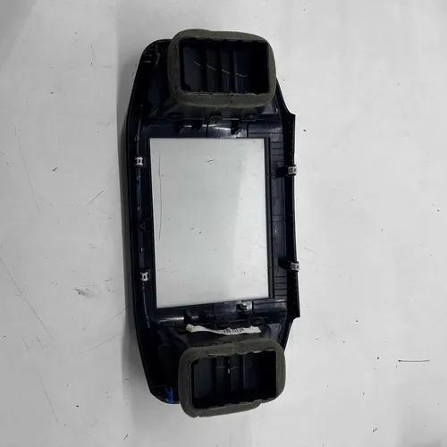 Moldura Central Com Difusor Strada Freedom 2020 Original - Imagem 3