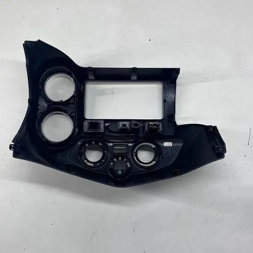 Moldura Black Piano Alerta Desembaçador Toyota Etios 15 Orig Preto - Imagem 7