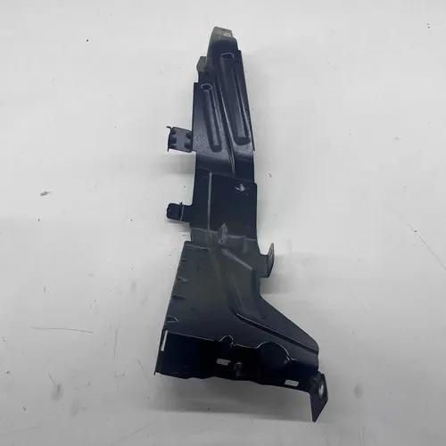 Suporte Farol Esquerdo Volvo Xc40 2017 A 2023 Original - Imagem 5